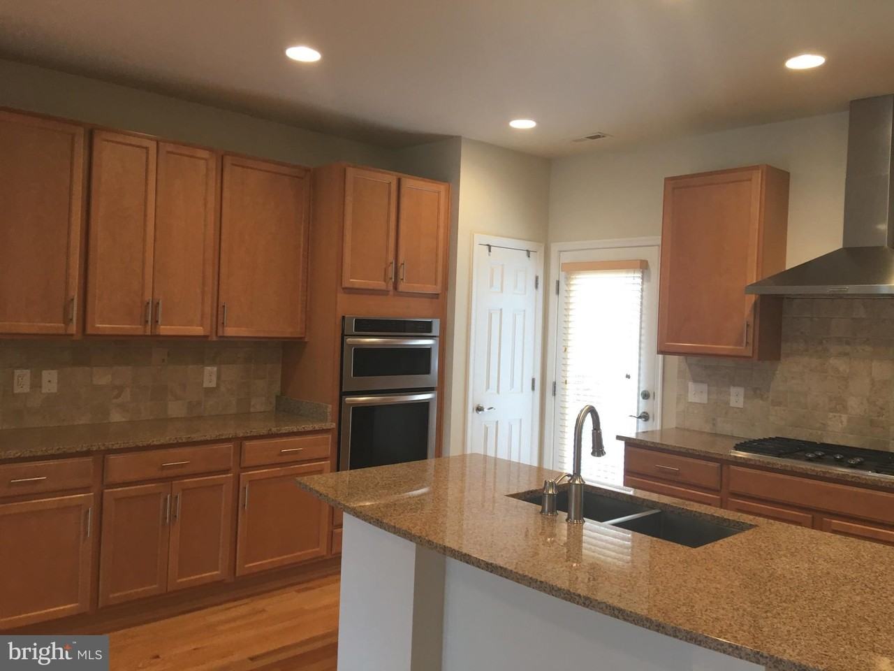 3061 Waterloo Ln - Photo 6 of 23