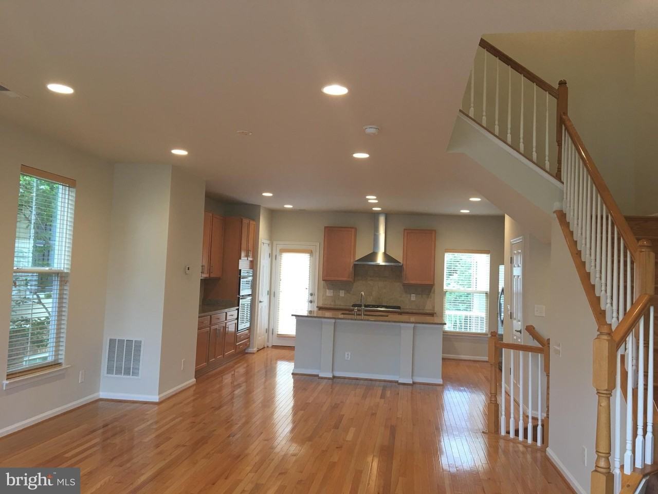 3061 Waterloo Ln - Photo 7 of 23