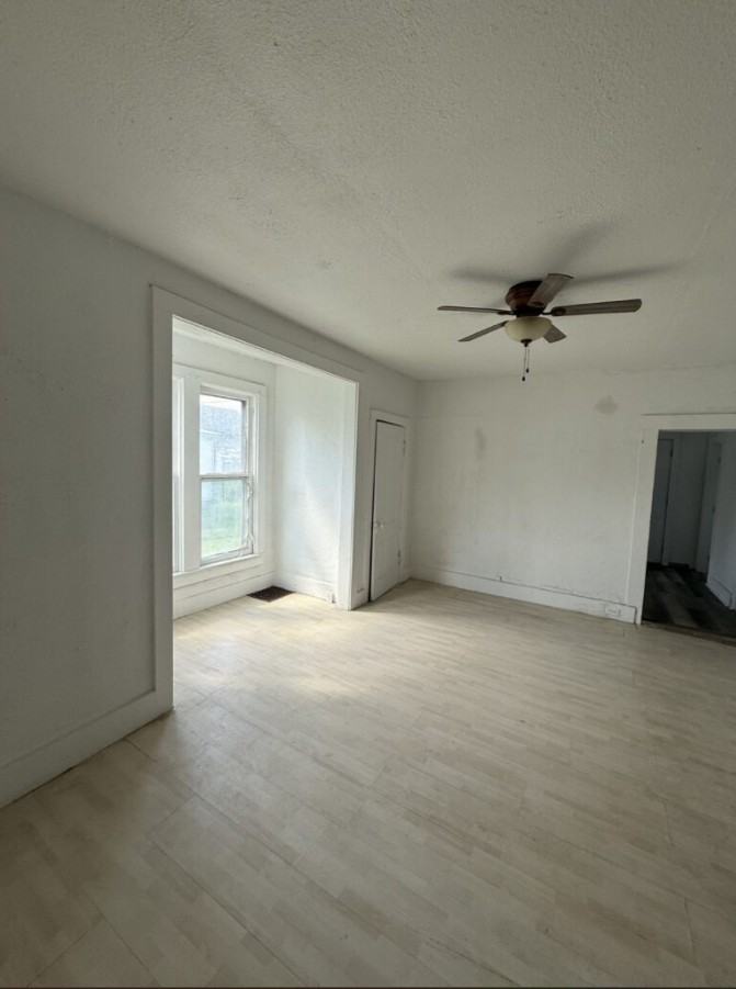 803 5th Ave #1 - Photo 3 of 20