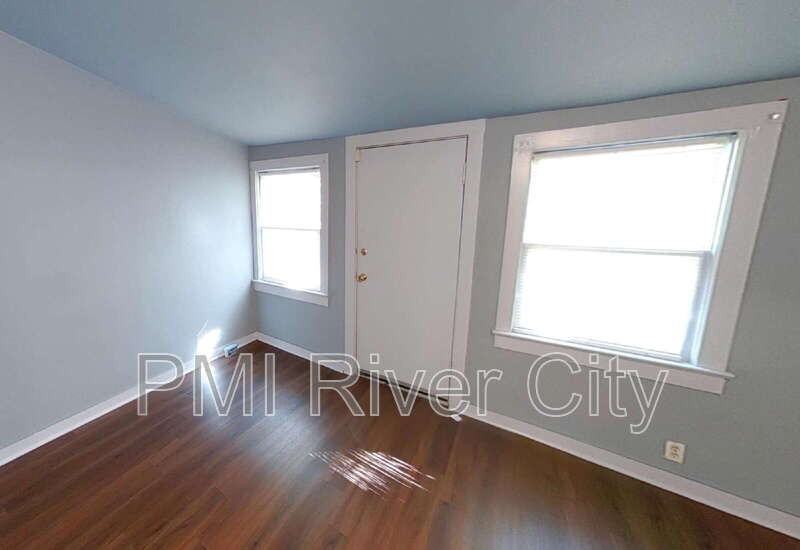 453 Arlington Rd N - Photo 5 of 12