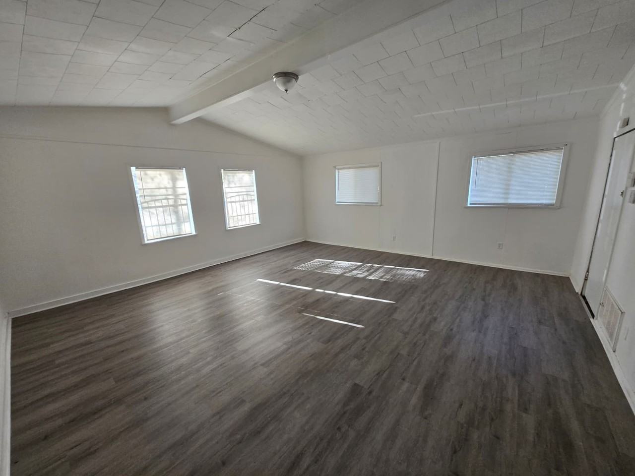 3230 Ridgeland Dr #1 - Photo 2 of 8