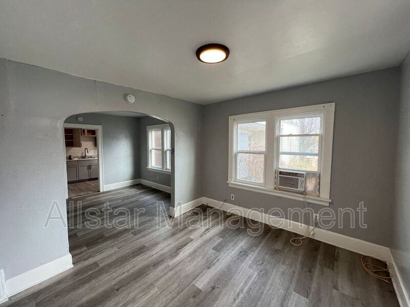 539 E Cuyahoga Falls Ave #1 - Photo 2 of 13