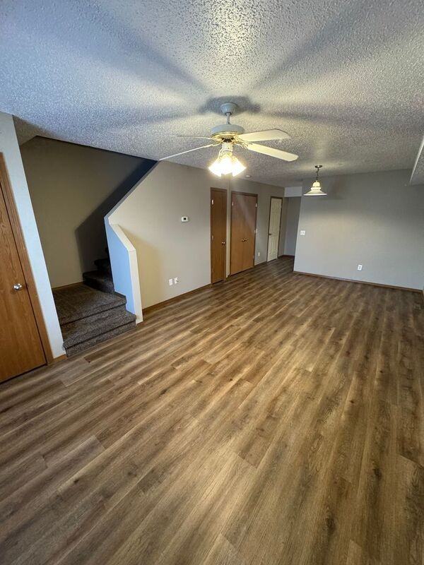 4115 S Glenn Ave #C - Photo 2 of 12