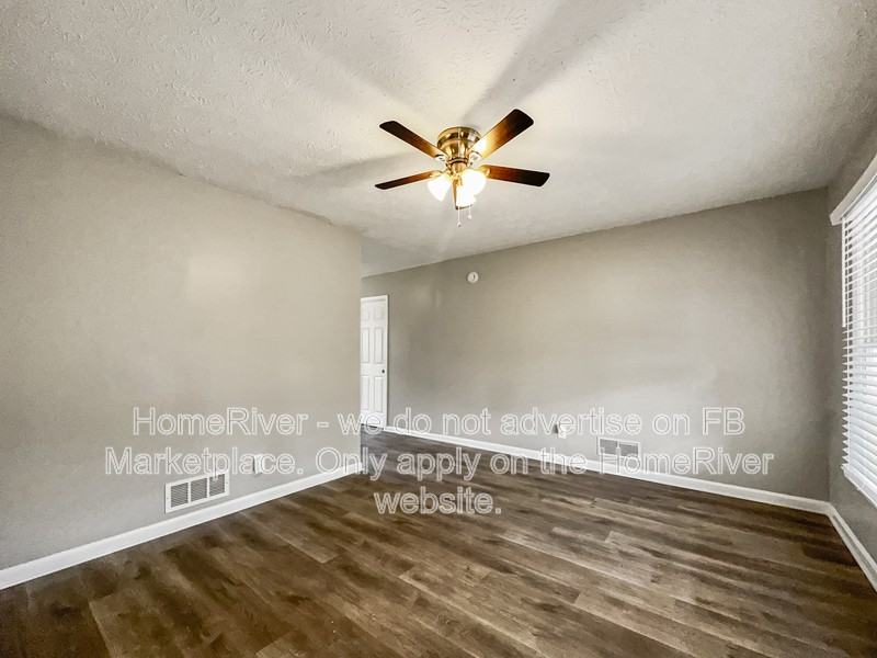 8298 Kendrick Rd - Photo 4 of 22