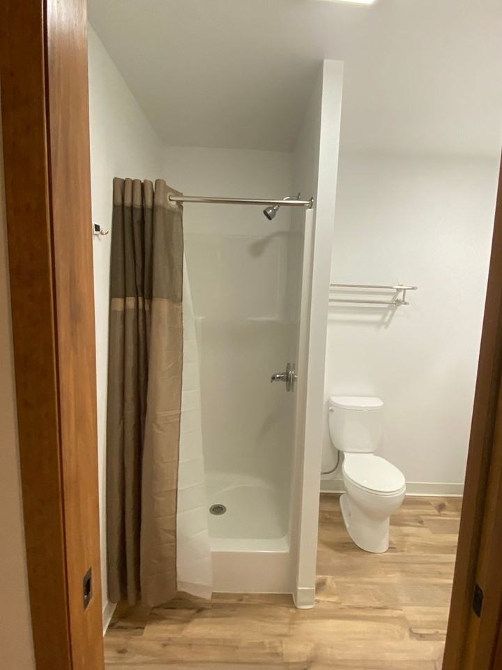 Deer Creek Apartments - Photo 6 of 11