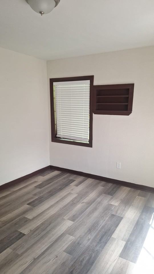 2505 Paden St #1 - Photo 3 of 8