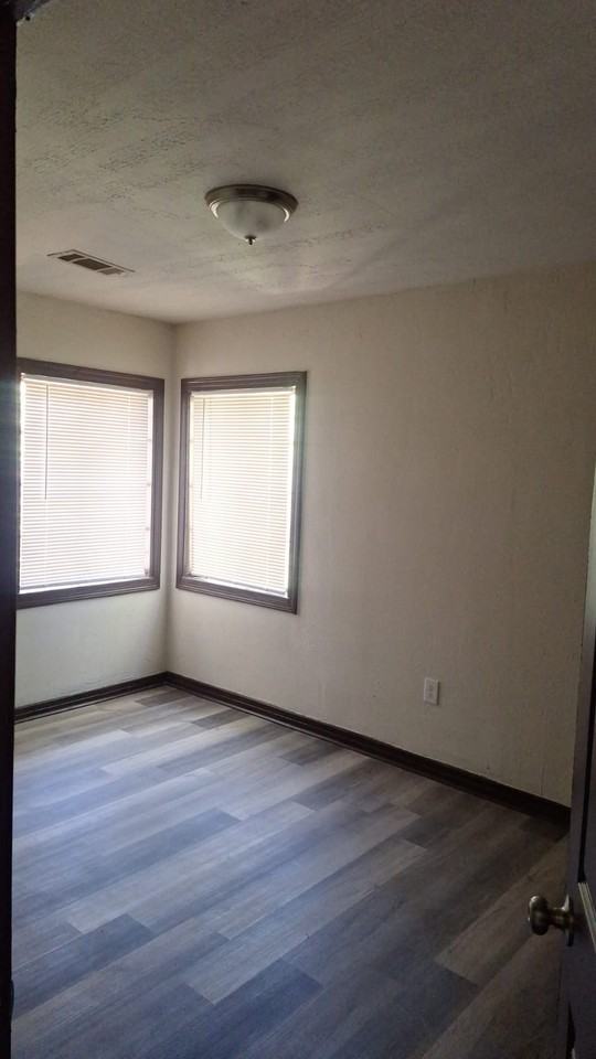 2505 Paden St #1 - Photo 4 of 8