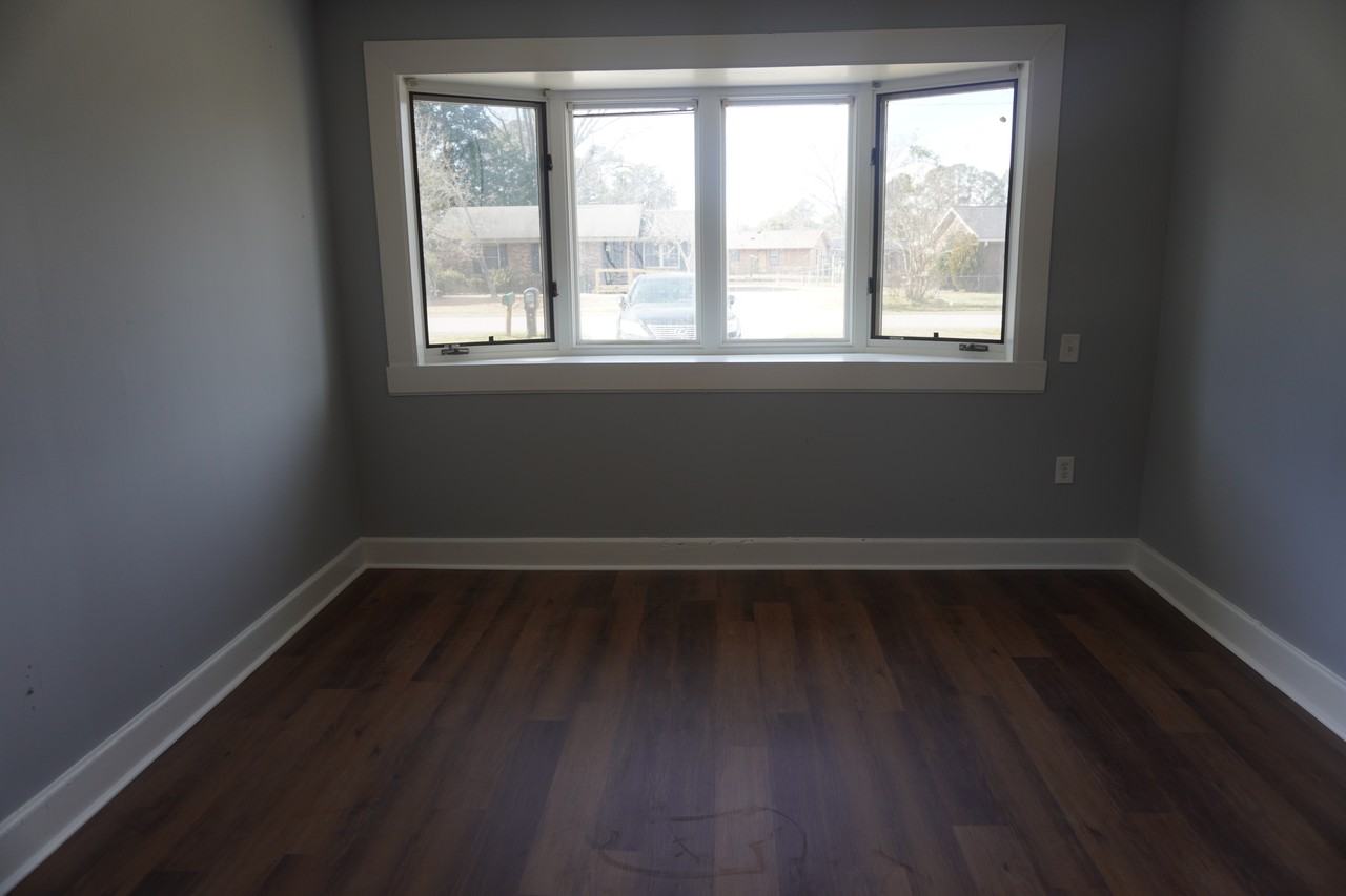 207 Berry Ct #1 - Photo 2 of 8