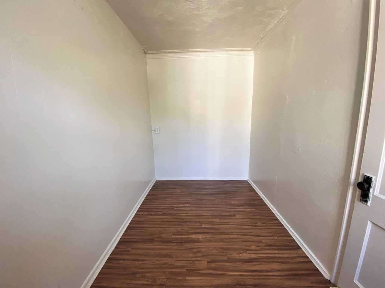 Squirrel Hill - Photo 7 of 8