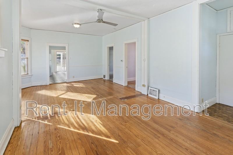 4535 Marcy St - Photo 5 of 34