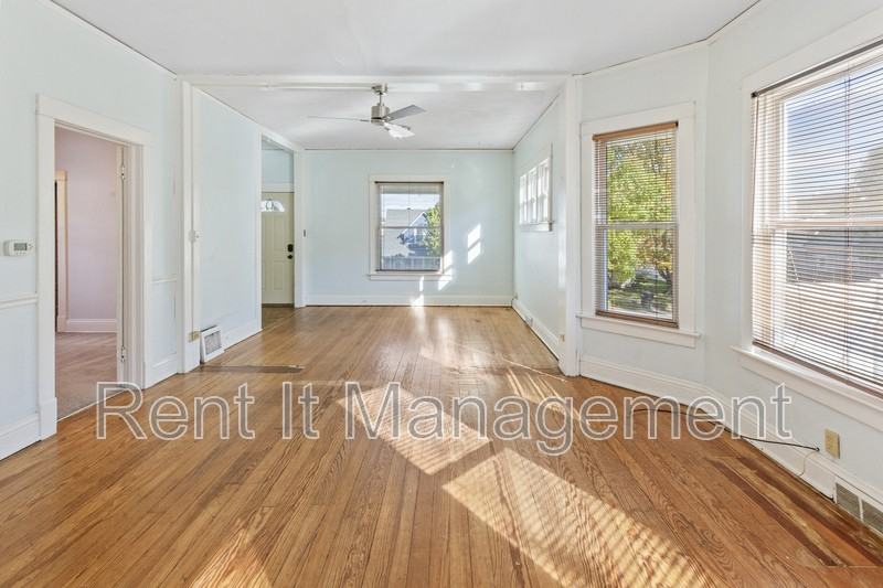 4535 Marcy St - Photo 7 of 34