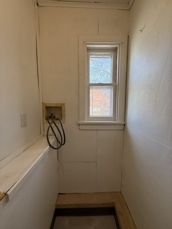 1003 Ontario Ave - Photo 5 of 15