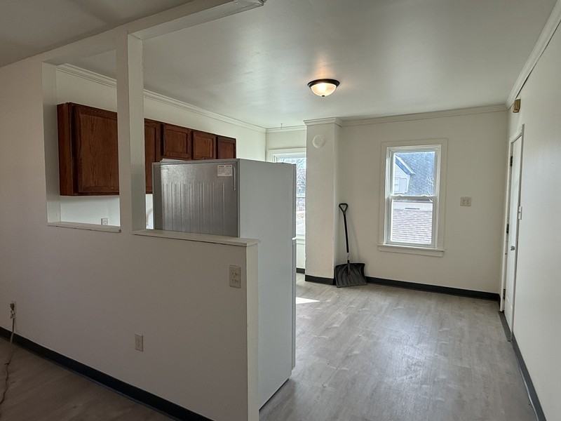 1003 Ontario Ave - Photo 4 of 14