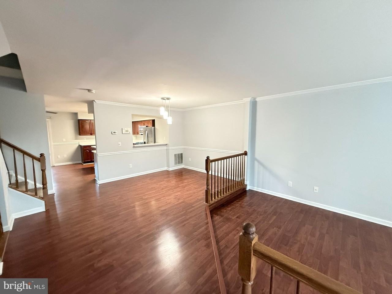 43572 Blacksmith Sq - Photo 3 of 37