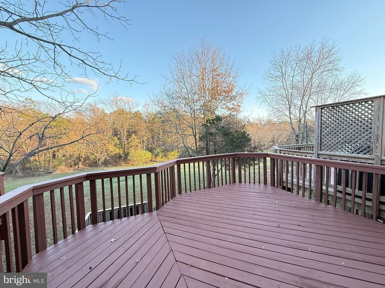 43572 Blacksmith Sq - Photo 7 of 37