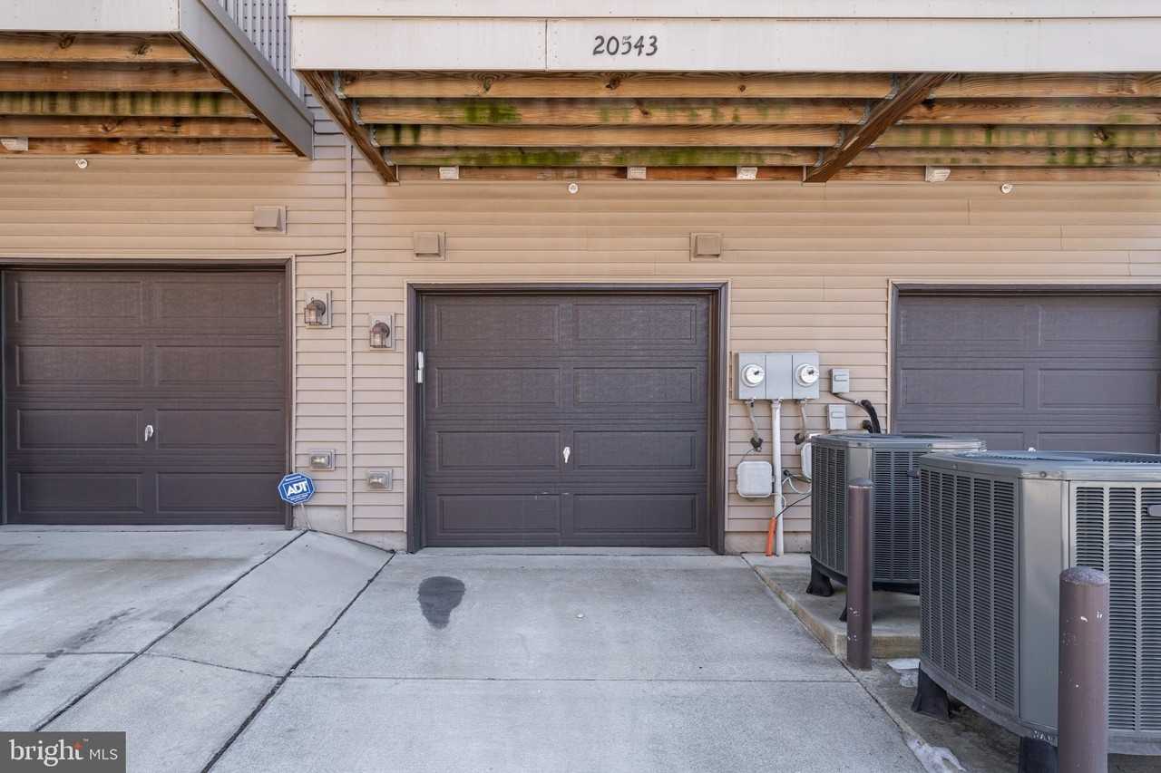 20543 Milbridge Ter - Photo 6 of 33