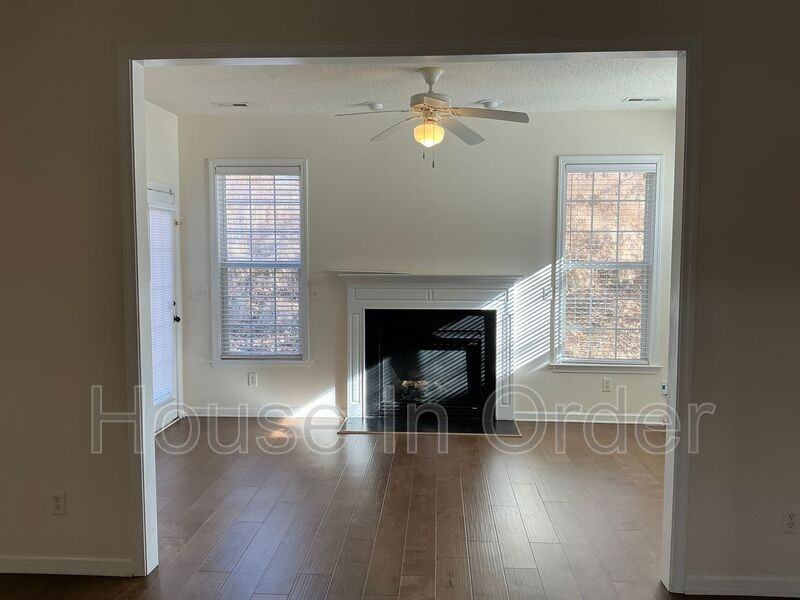 46 Summer Meadow Rd - Photo 3 of 18