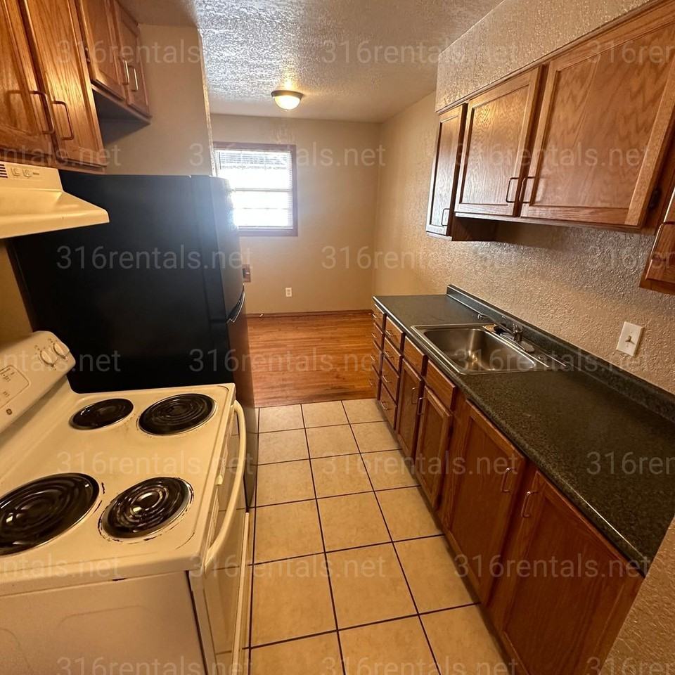 1506 1506 N Waco Ave - 1508 C - Photo 6 of 9