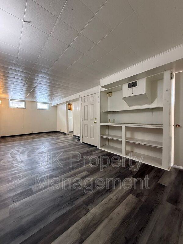 3810 9th Ave S #C - Photo 3 of 15