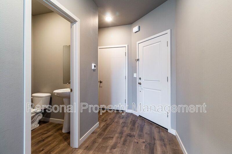 4313 Ne 87th St - Photo 2 of 16