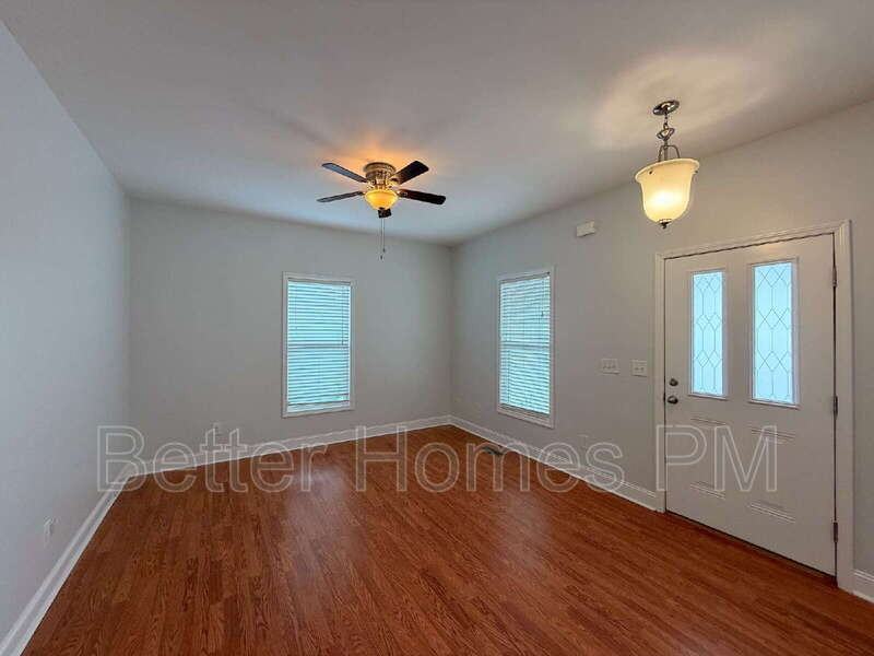 701 E Martin St - Photo 6 of 28