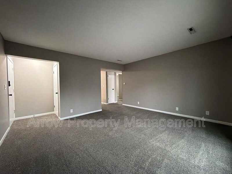 1027 A St #21 - Photo 3 of 11