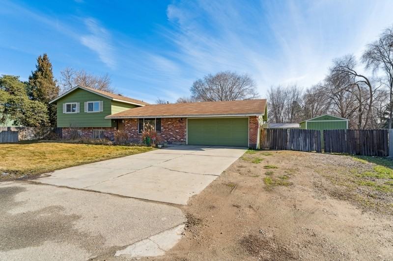 420 S Five Mile Rd - Photo 3 of 40