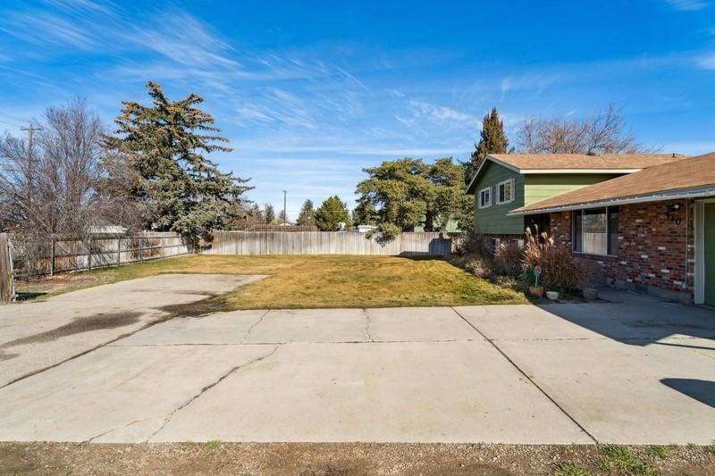 420 S Five Mile Rd - Photo 4 of 40