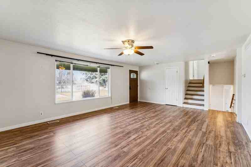 420 S Five Mile Rd - Photo 6 of 40