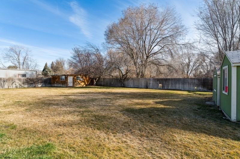 420 S Five Mile Rd - Photo 3 of 40