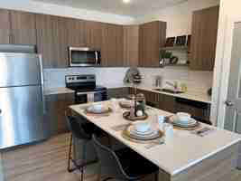 featured image of 2405 Hinckley Dr