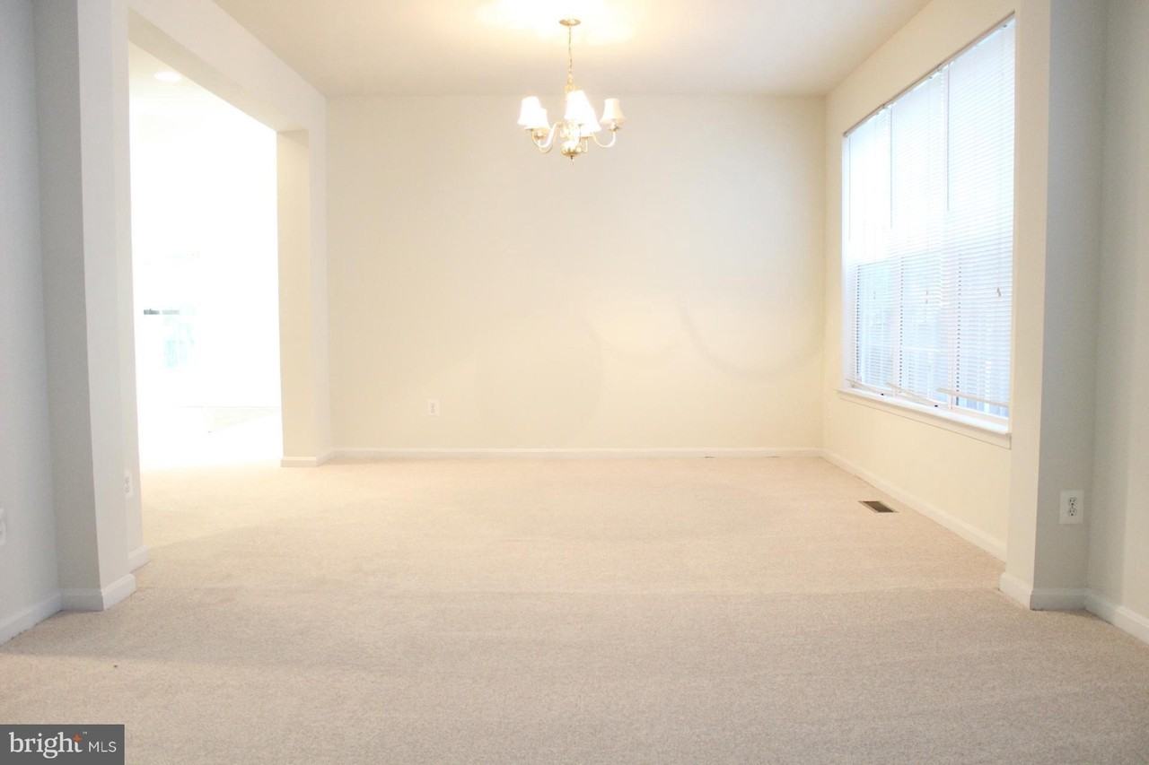 15220 Lord Culpeper Ct - Photo 5 of 21