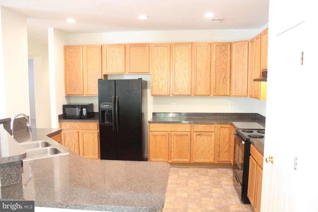 15220 Lord Culpeper Ct - Photo 7 of 21