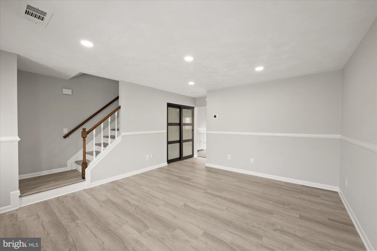 12263 Granada Way - Photo 3 of 30