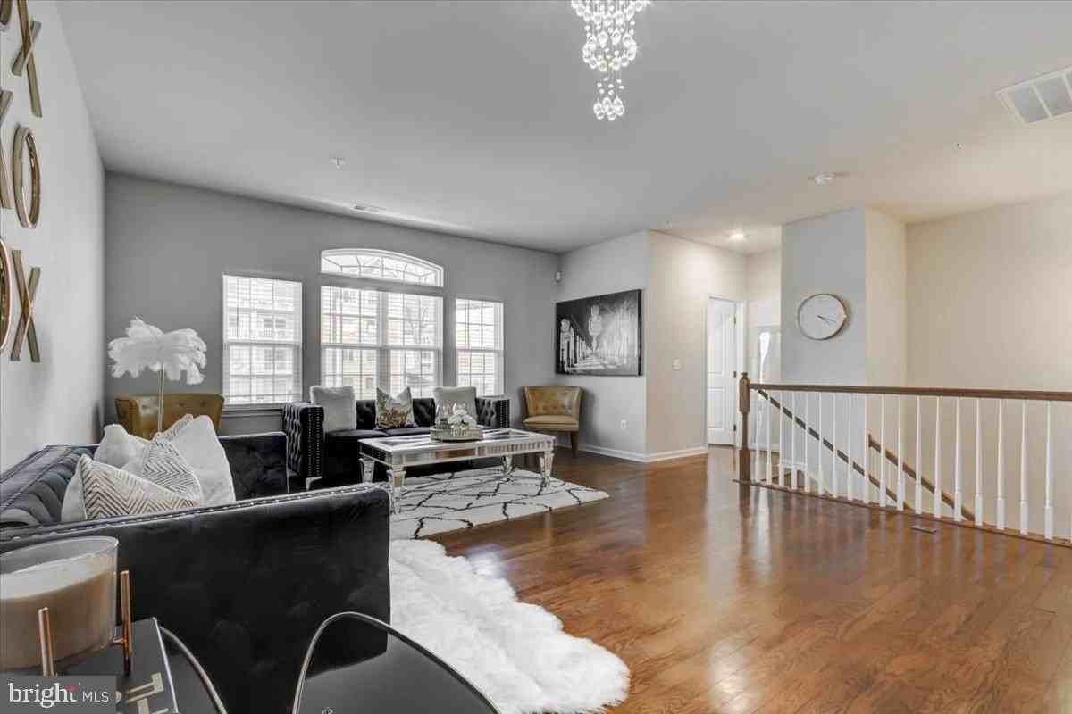 3550 Briarwood Dr - Photo 6 of 26