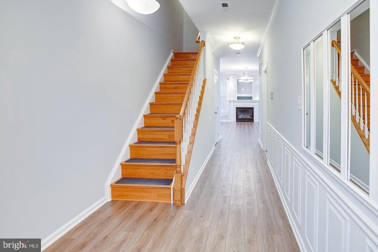 938 Herons Run Ln - Photo 4 of 50