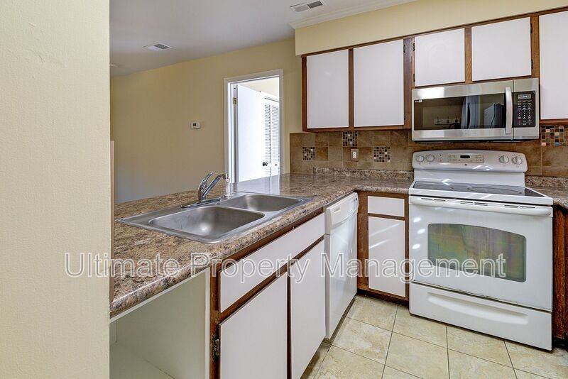 2504 Flint Dr - Photo 4 of 15