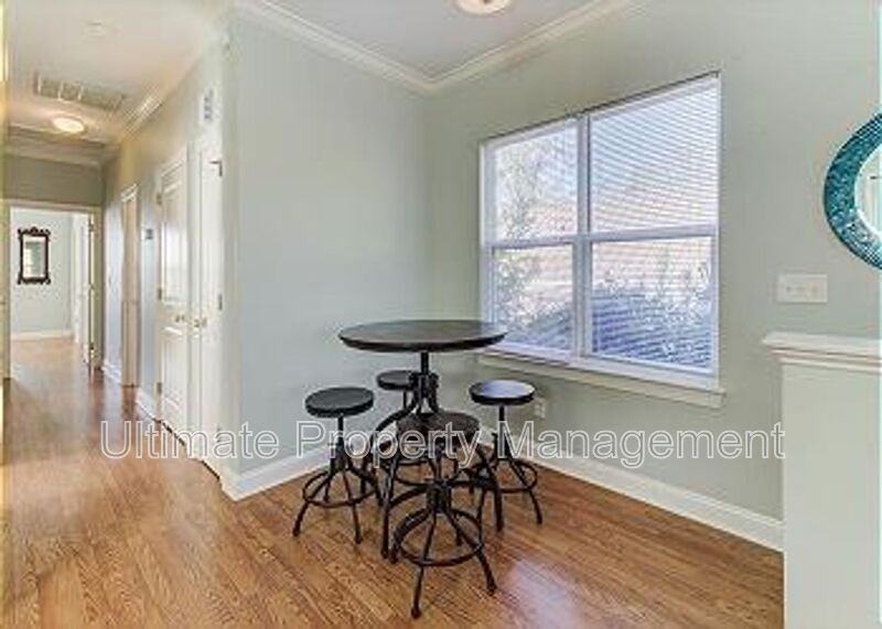 618 S 3rd St #2 - Photo 7 of 16