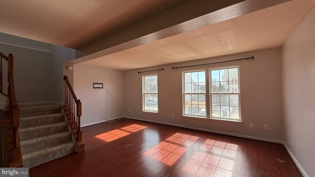 4515 Papillion Ct - Photo 5 of 15