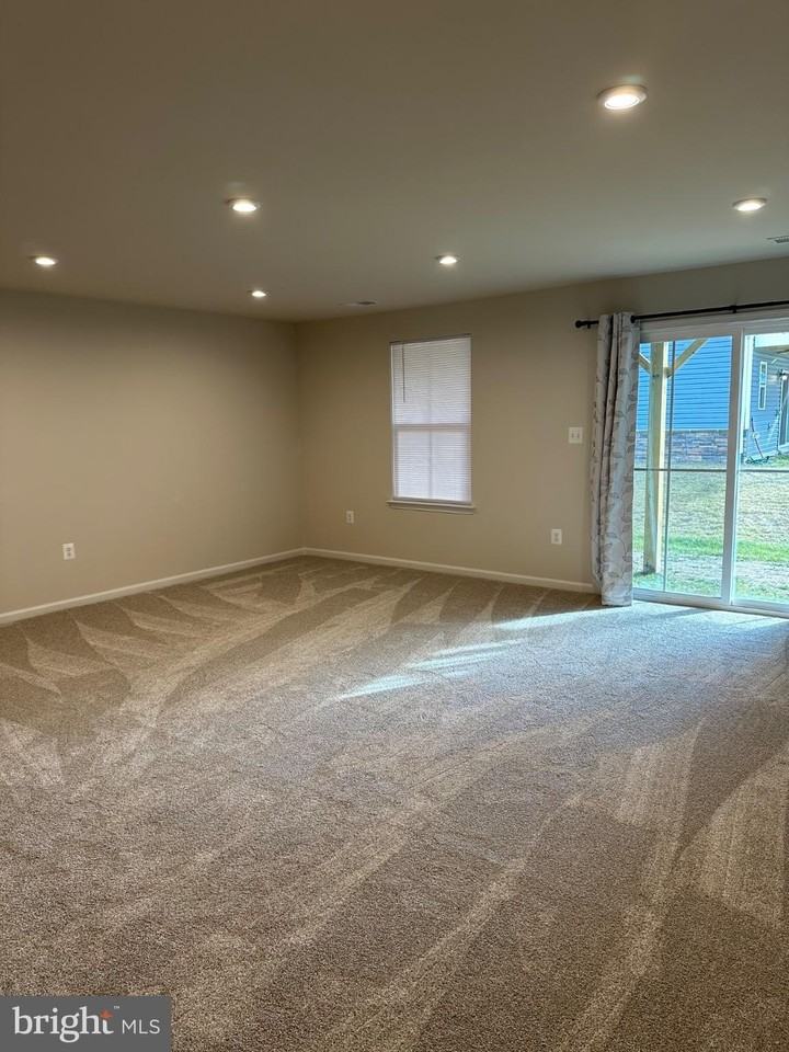 4908 Dunhaven Dr - Photo 3 of 25