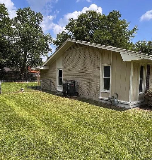 4751 Queensbury Ct #1 - Photo 4 of 9