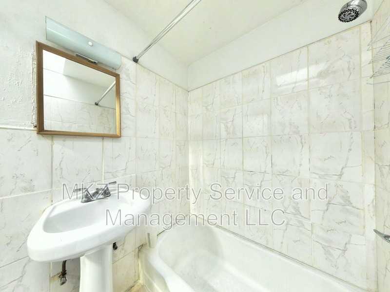 3 253A Western Avenue - Photo 2 of 8