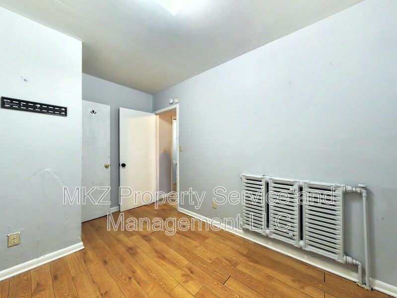 3 253A Western Avenue - Photo 3 of 8