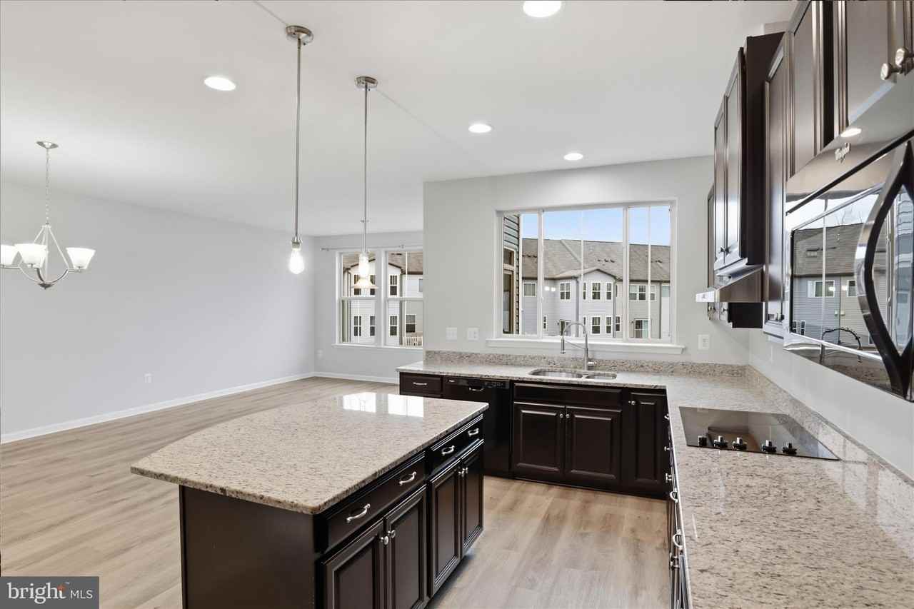 33 Forge Mill Rd - Photo 6 of 26