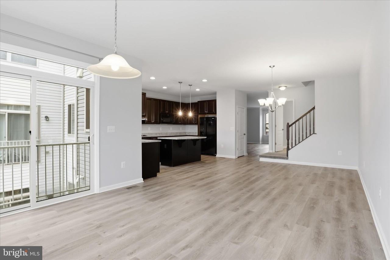 33 Forge Mill Rd - Photo 7 of 26