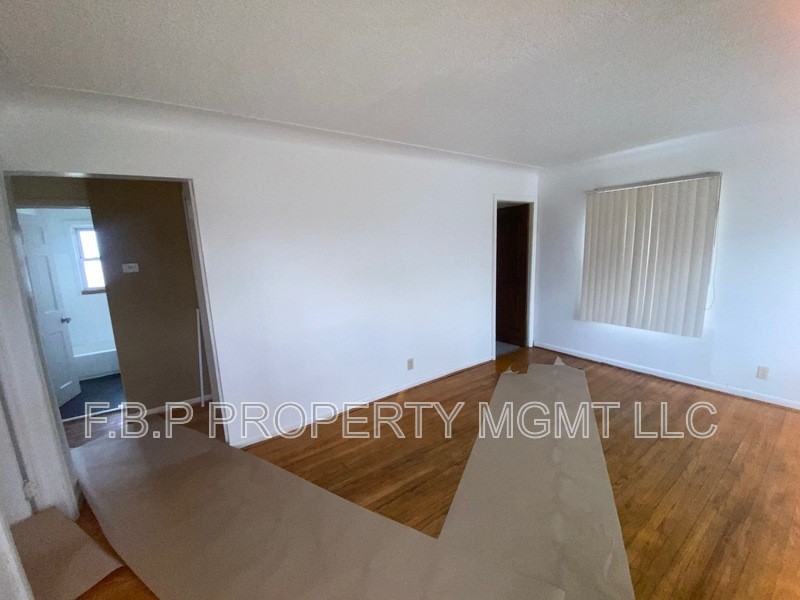 20298 Goulburn St - Photo 2 of 8