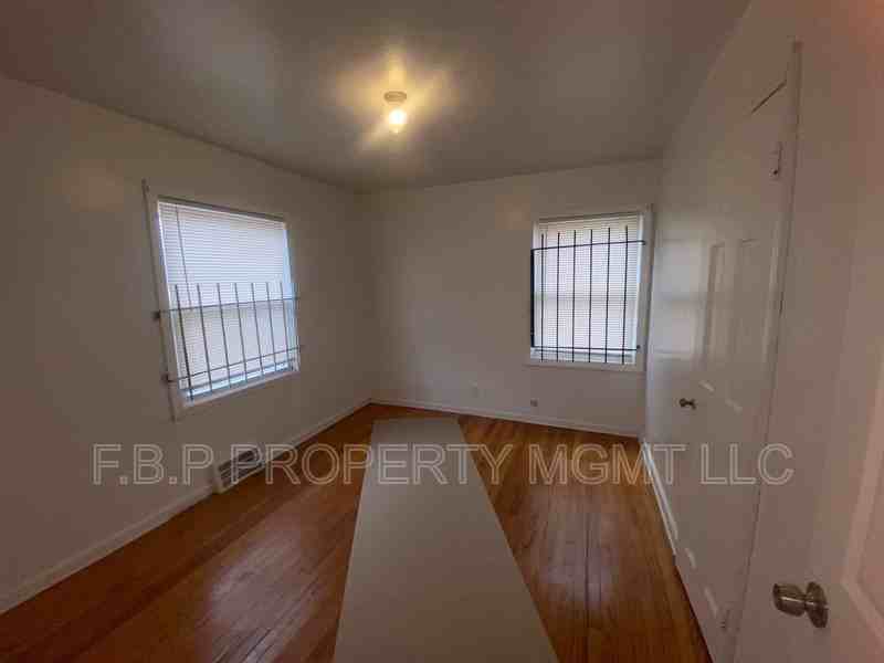 20298 Goulburn St - Photo 4 of 8