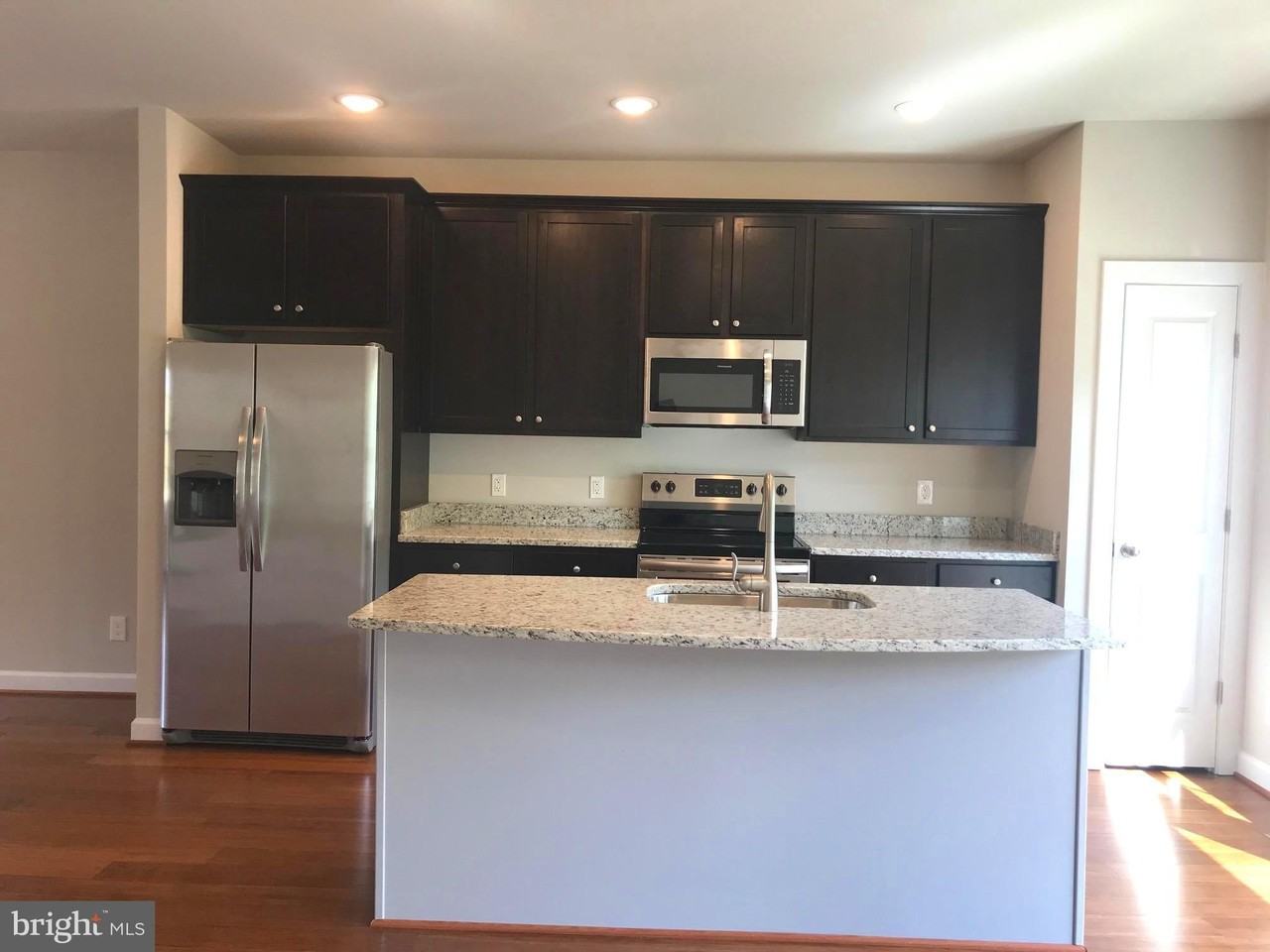 92 Andrews Pl - Photo 3 of 10