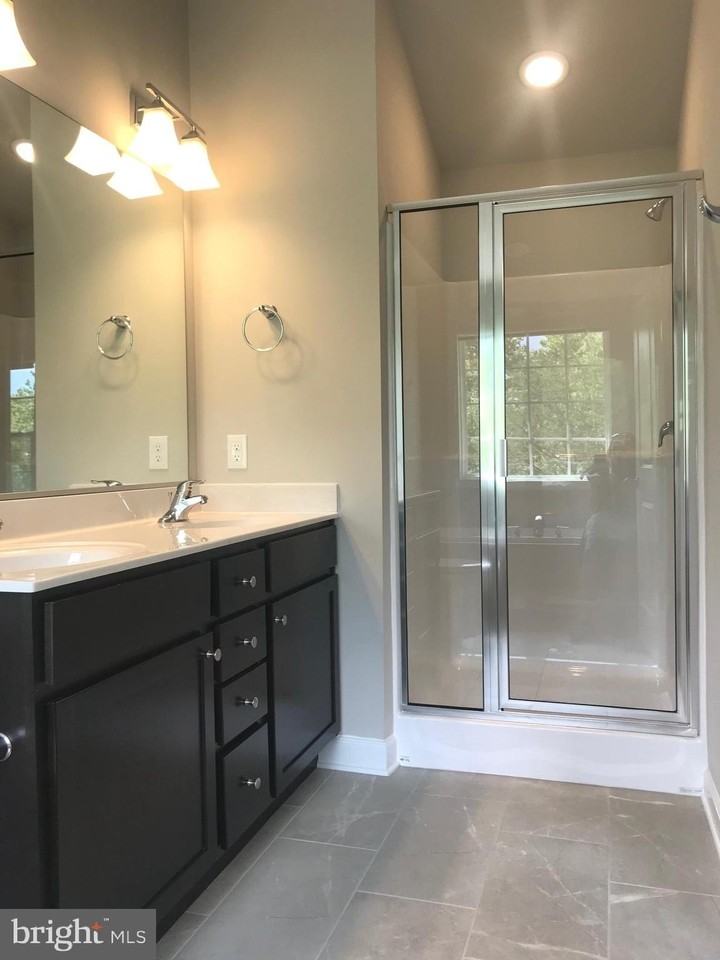 92 Andrews Pl - Photo 5 of 10