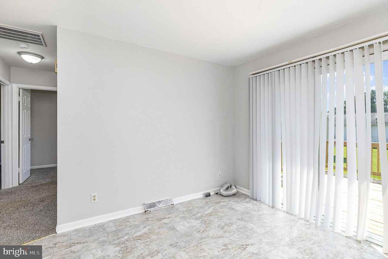 1824 Meadow Dr - Photo 5 of 24